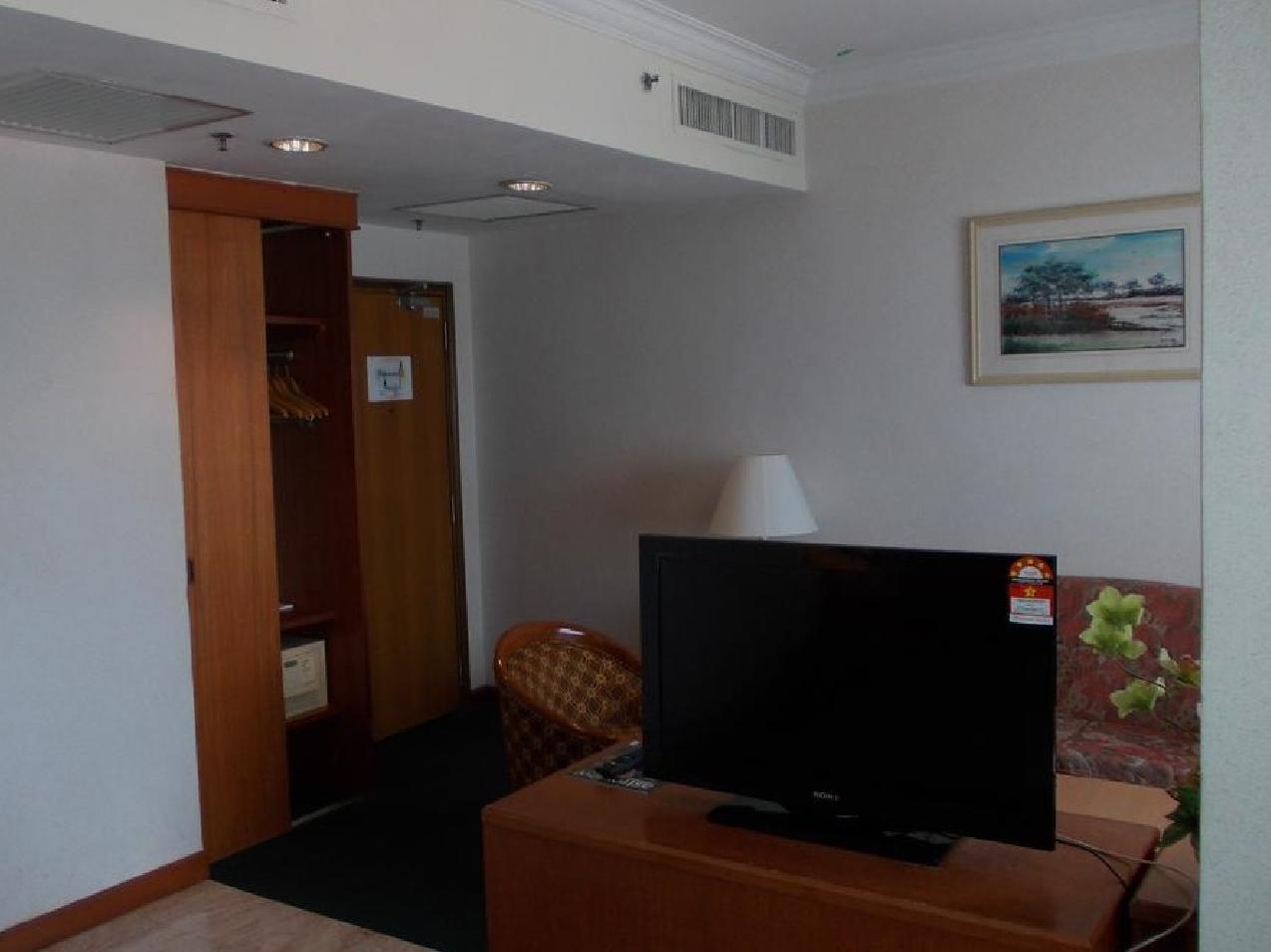 Orkid Hotel Melaka Exterior photo