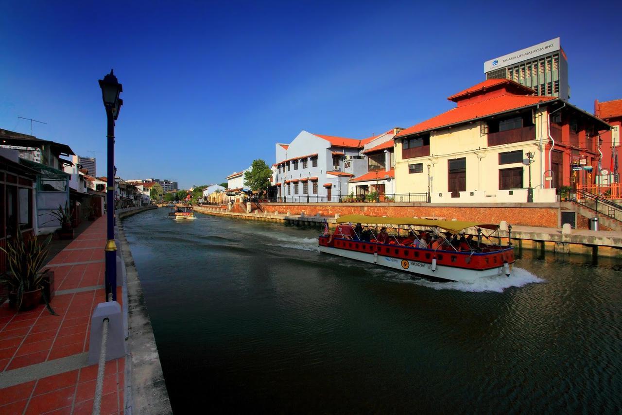 Orkid Hotel Melaka Exterior photo
